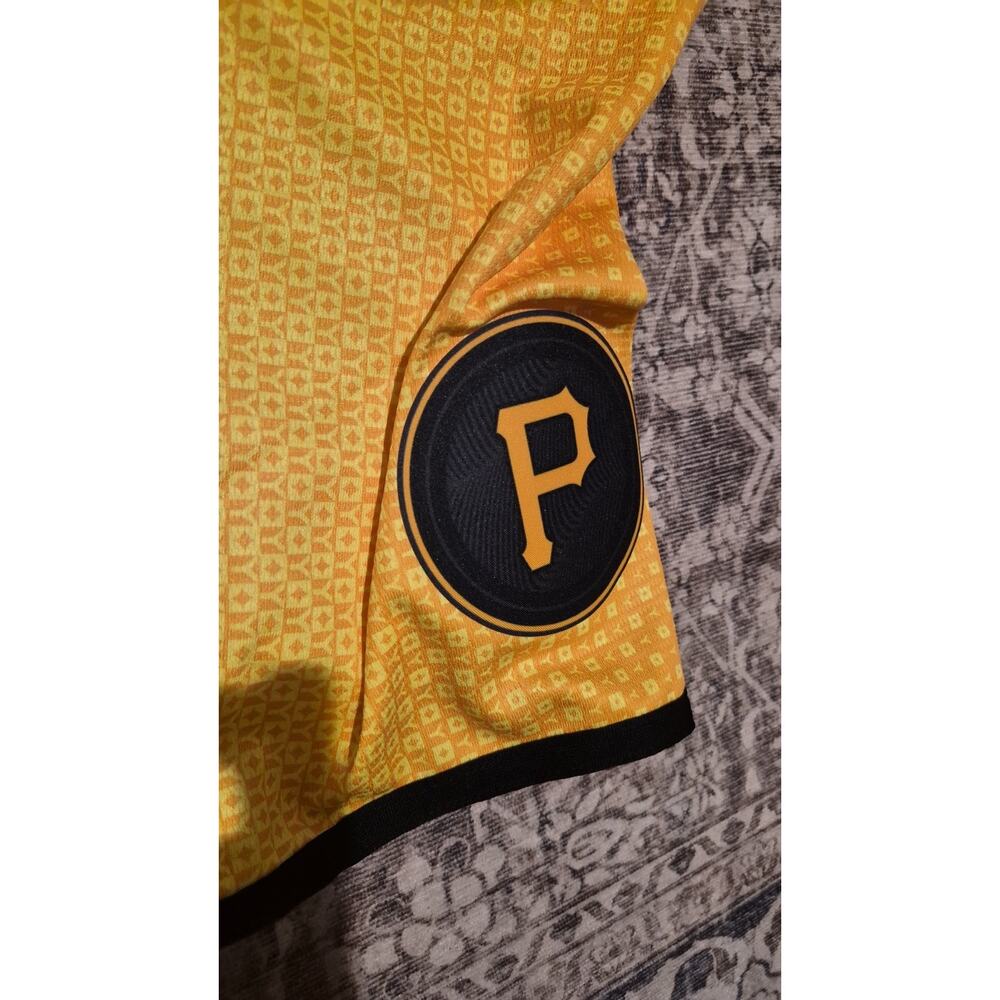 Nike Pittsburgh Pirates City Connect Jersey Mens M Yellow PGH MLB NWT - Picture 6 of 14